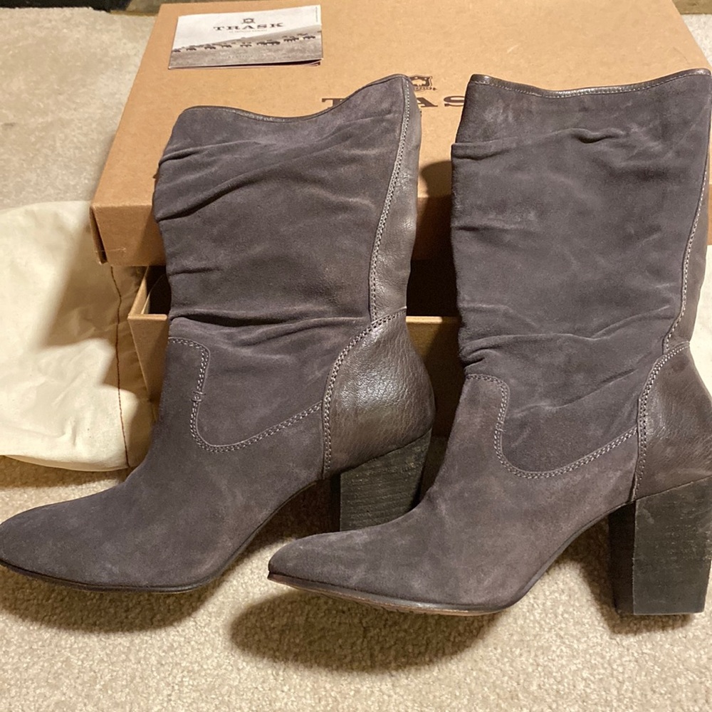 Trask Sienna boots size 11 in steel grey